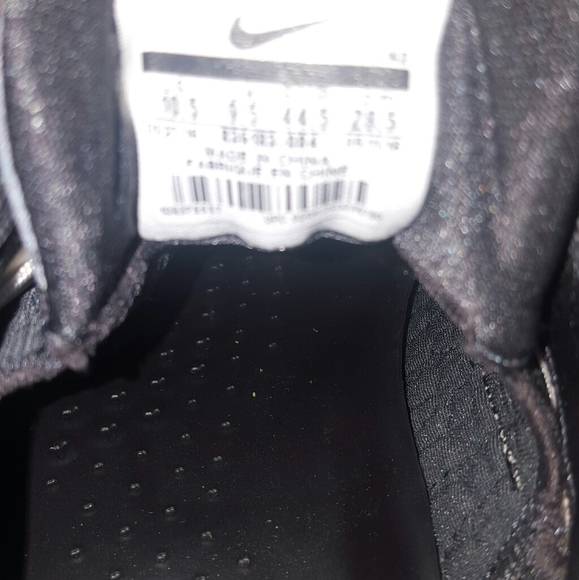 Kobe 11 "3d" size 10.5 mens - Picture 6 of 7